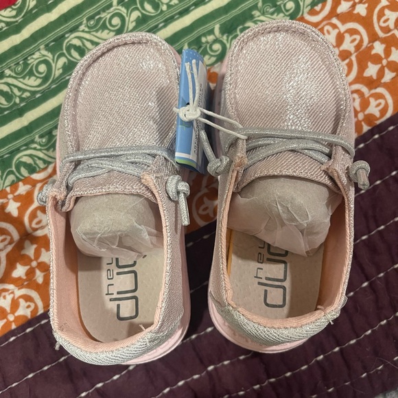 Hey Dude Shoes New In Box Toddler Girls Pink Sparkle Hey Dude Shoes